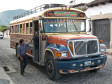 Typischer Chicken-Bus aus Guatemala - die komfortable Version im Gegensatz zu den Stadtbussen